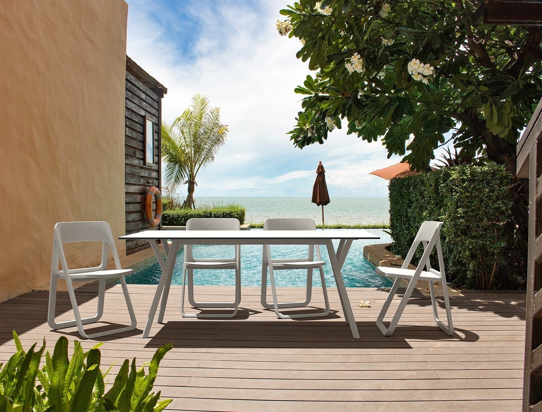 Dream Patio Folding Chair - Solen Garden | Modern Outdoor Patio Planters and Furniture - Outdoor Patio Furniture